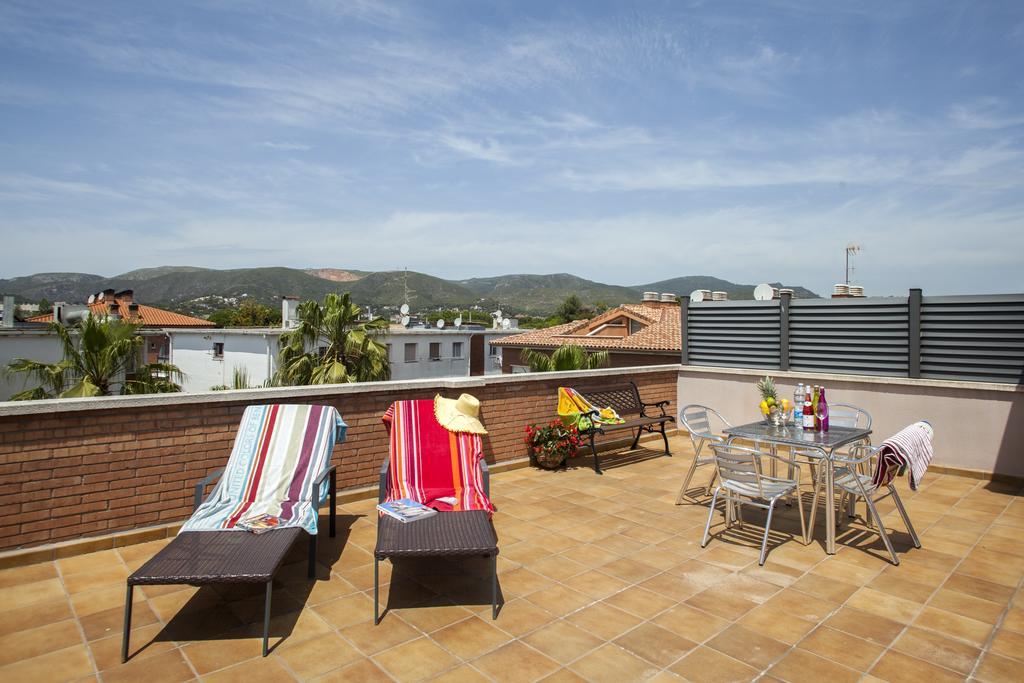 Velor Apartamentos Turisticos Castelldefels Bagian luar foto